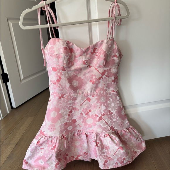 Amanda Uprichard Dresses & Skirts - Amanda Uprichard Pink Floral Mini Dress